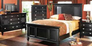 One way furniture liquidators warehouses collections in bar stool furniture, entertainment tv stands, children's room, bedroom, living room, kitchen and dining tables at furniture sale prices online. Discount Bedroom Furniture Rooms To Go Outlet