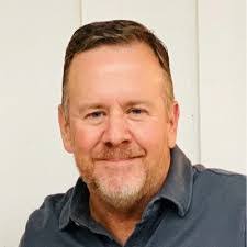 Brett Busby's Instagram, Twitter & Facebook