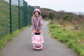 Baby Annabell Travel Comfort Seat With Wheels Review Diary Of The Evans Crittens