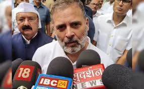 राहुल गांधी के 'वोट चोरी' PDF पर विवाद: क्या ये म्यांमार में बना था? - Imagen principal del artículo