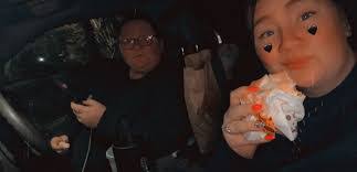 Taylor Kimbrell's Instagram, Twitter & Facebook