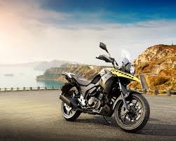 航続距離500kmオーバー の最強250cc旅バイク 謎多きスズキ vストローム250 がヴェールを脱いだ lawrence motorcycle x cars a your life ツーリング 250cc バイク スズキ
