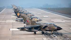 The tornado f3 air defense fighter has an 80% commonality with the tornado gr1 strike/attack aircraft. Analysis How Raf S Tornados Made Storming Contribution Analysis Flight Global