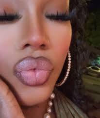 Glamour called and I answered 😉 Dress @rihjah_apparel 📷 @javel_graham