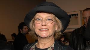 Who is Suzanne Shepherd's daughter, Kate?