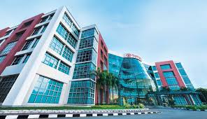 Shah alam (/ʃɑː ˈɑːləm/) is a city and the state capital of selangor, malaysia and situated within the petaling district and a small portion of the neighbouring klang district. Umw Toyota Henti Sementara Operasi Kilang Jualan