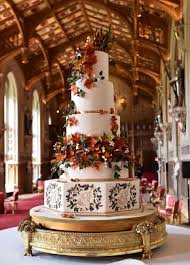 Kyrsten sinema is an american politician. Photos Of Royal Wedding Cakes Through The Years Huffpost Life