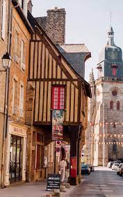 Évolution du nombre d'habitants : Fougeres Cite De Bretagne Ille Et Vilaine Tourisme 35 En Bretagne