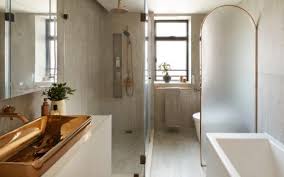 Check out these 15 easy ways to make your small bathroom feel more spacious and inviting. Inspiration And Ideas From Maison Valentina