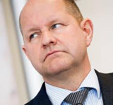 Så rättslös är du mot rasisterna