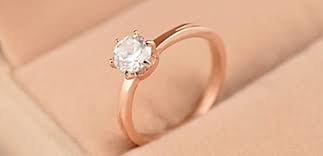 كيف تكتشفين خاتم الماس الحقيقي من المزي ف اليك 3 دلالات صورة Engagement Rings Jewelry Engagement