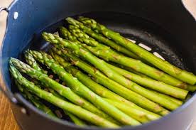 Air Fryer Seasoned Asparagus Recipe Asparagus Recipes Healthy Ninja Cooking System Recipes Foodie Recipes