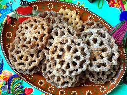 Uncooked flour tortillas, sugar, cinnamon, and oil f. Bunuelos De Viento La Pina En La Cocina
