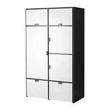 Ikea Odda Kleiderschrank Die Unteren Schubladen Sind Durch Rollen Leicht Beweglich Verstell Ikea Schlafzimmer Schrank Schlafzimmer Schrank Schrank Zimmer