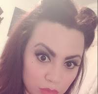 Leslie Lea's Instagram, Twitter & Facebook