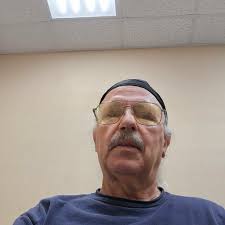 Retired police officer shares motorcycle safety rules