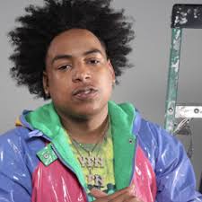 Stream Aaron Savage music