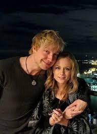 Microblogging at home hat samu haber eine freundin. Samu Und Vivianne Samu Haber Vivianne Raudsepp Samu Sunrise Avenue