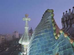 When construction was completed in 1888, the fountain was shown at the barcelona world exhibition. The Best Gaudi Buildings In Barcelona Casa Batllo