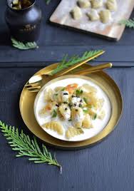 Voici une recette de gnocchi facile. Gnocchi De Pomme De Terre Poeles Sauce Cremeuse A La Moutarde Au Chablis Et A La Truffe Noire Maille Les Recettes De Juliette