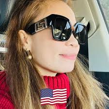 Caitlin Clark joins Tamika Catchings (6 games) and Diana Taurasi (5 games)  as the third rookie in WNBA history to record 20 PTS/5 AST/5 REB in at  least five games. vote Caitlin