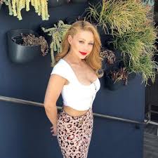 Результаты конкурса показали, что ее всего на несколько. Tina Karol Raskryla Sekret Svoej Idealnoj Figury Zvezdnaya Zhizn 1 1