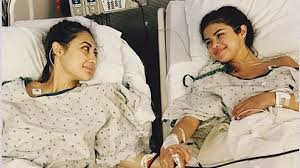 Selma blair schreibt viel über ihre krankheit. Wenn Prominente Schwache Zeigen Medien Sz De