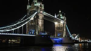 Resultado de imagen para puente de londres de noche