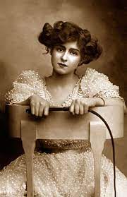 Emma S Favorites Beaute Vintage La Fille Gibson Filles Vintage
