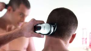 Tagliare I Capelli Da Soli Con Un Tagliacapelli