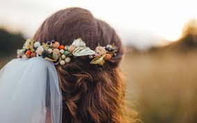 Da sposa per capelli, acconciature carine, acconciature sciolti, . Acconciatura Per La Sposa 3 Consigli Per Acconciare I Capelli Con I Fiori Fior Di Fiaba