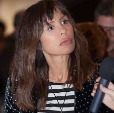 Manuela moura guedes's profile including the latest music, albums, songs, music videos and more updates. Manuela Moura Guedes Questiona Ausencia De Ministra Da Saude A Primeira Ideia Que Me Ocorre E Que Tenha Sido Infetada Holofote