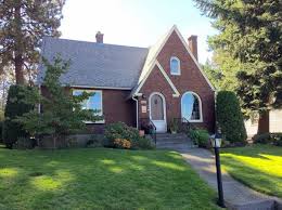 Zillow Has 1 596 Homes For Sale In Spokane Wa View Listing Photos Review Sales History And Use Our Detailed Real Esta Spokane Real Estate Real Estate Zillow