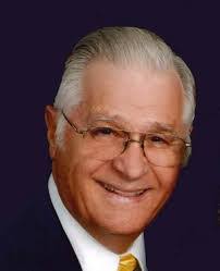 Evelyn Ison's Instagram, Twitter & Facebook