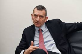 This affects the epiphysis of the femur, which is the bone distal to the growth plate (physis). Dr Volker Perthes Is That Why We Can Say We Ignore Syria Diplomatisches Magazin De