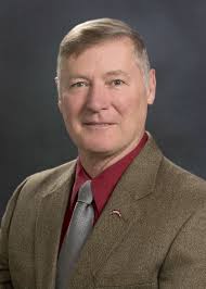 Bell Helicopter's Jeffrey Mellinger receives the 2015 Doughboy Award