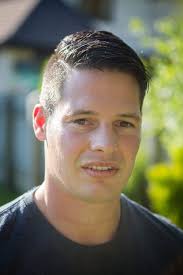 Cash-strapped labourer, 31, inherits €56m estate after DNA test proves he  is secret son of lord of the manor