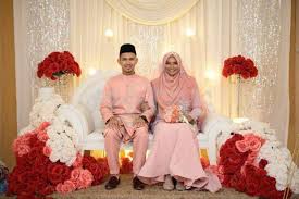 Isteri untuk dijual full movie. Viral Kisah Cinta Guru Dan Murid Asal Malaysia Yang Berakhir Di Pelaminan Tribunewow Line Today