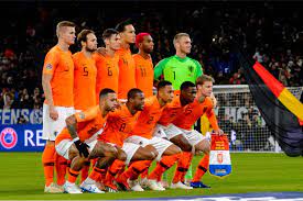 In 825 spielen erreichte die niederländische nationalmannschaft 417 siege und 181 unentschieden, 227 partien verlor sie. Niederlande Ruckennummer Bei Der Em 2020 Wer Tragt Welche Ruckennummer
