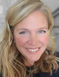 Natalie Kenny's Instagram, Twitter & Facebook