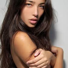 Stream Lynn Manson music