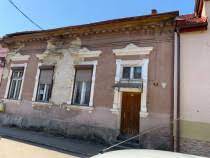 They all include a spacious bathroom, while some rooms include a hot tub. Satu Mare Casa Satu Mare Lajumate Ro Anunturi Gratuite