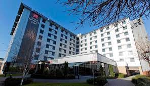 Your room at jurys inn london watford. Best Heathrow Hotel For Sightseeing In London Garden Inn