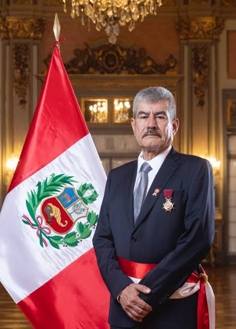 Rogers Valencia asume como titular del Mincetur para impulsar la competitividad del sector – Turiweb