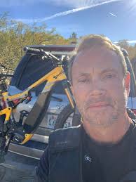 Introduction and photo sharing