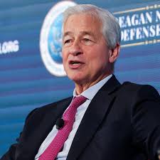 Jamie Dimon puts JPMorgan in path of his own storm