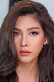 June Steiner Gaksch herec/herečka • Filmožrouti.cz