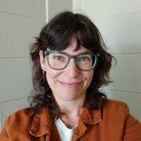 Natalie Hoskins's Instagram, Twitter & Facebook