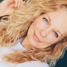 Haircut and color services discount at Angelines Salon