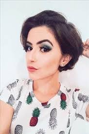 Leandra Miller's Instagram, Twitter & Facebook